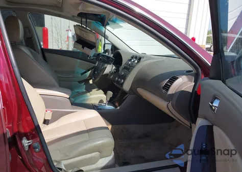 2011 Nissan Altima 2.5 S z USA, uszkodzony, nr VIN 1N4AL2AP5BN476596